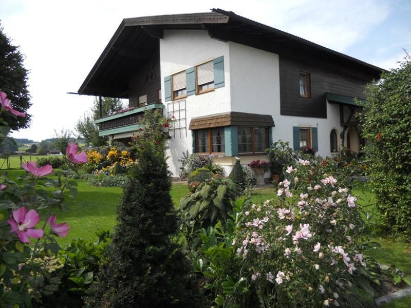 Ferienwohnungen Edmeier Bernau am Chiemsee Exterior foto